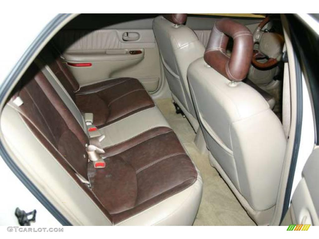 Rich Chestnut/Taupe Interior 2002 Buick Regal GS Photo #42128742