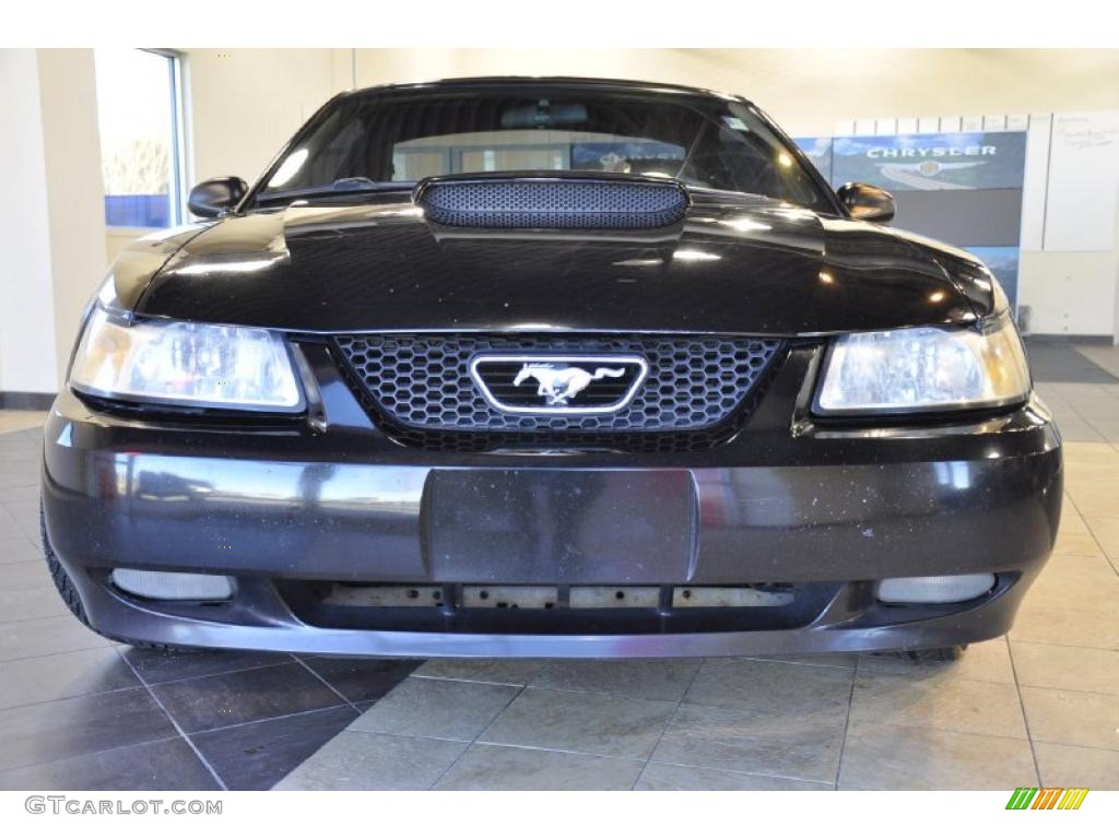 2001 Mustang GT Coupe - Black / Dark Charcoal photo #3