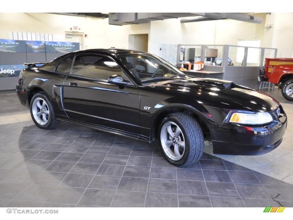 2001 Mustang GT Coupe - Black / Dark Charcoal photo #4