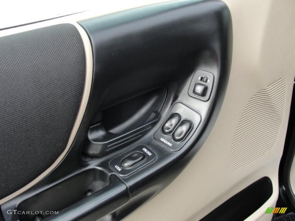 2004 Ford Ranger Edge SuperCab Controls Photo #42130771