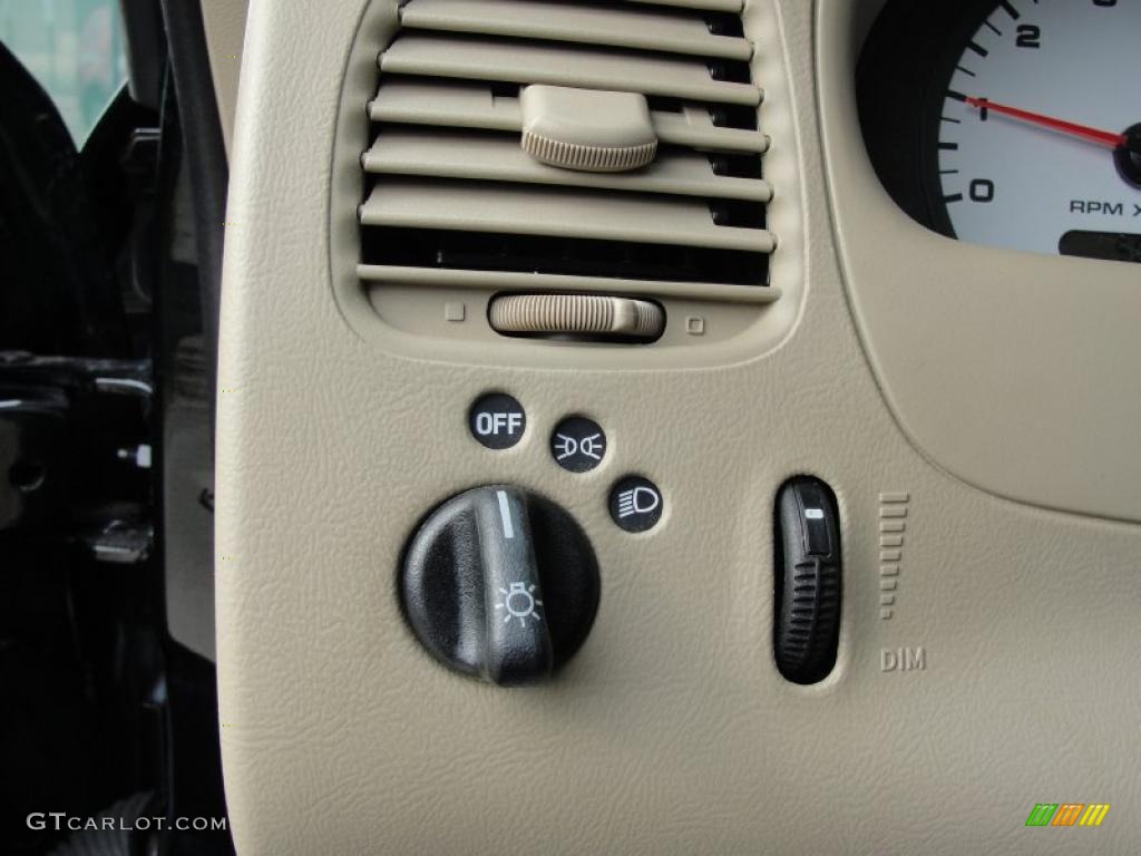 2004 Ford Ranger Edge SuperCab Controls Photo #42130831