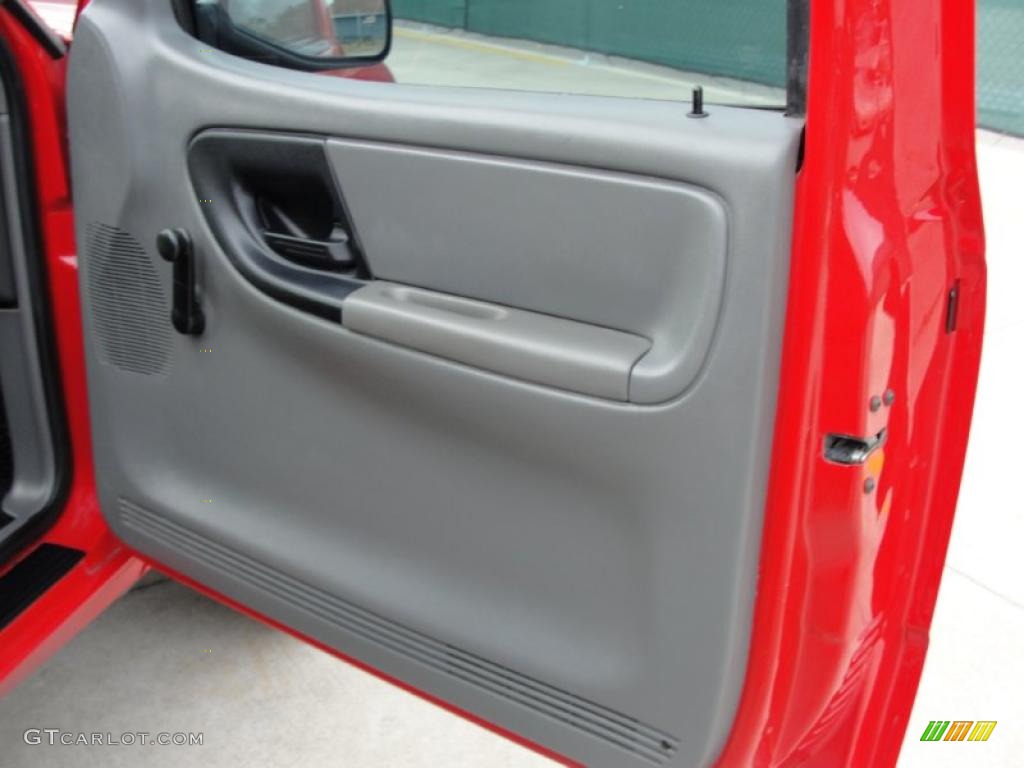 2005 Ford Ranger Edge SuperCab Medium Dark Flint Door Panel Photo #42131051