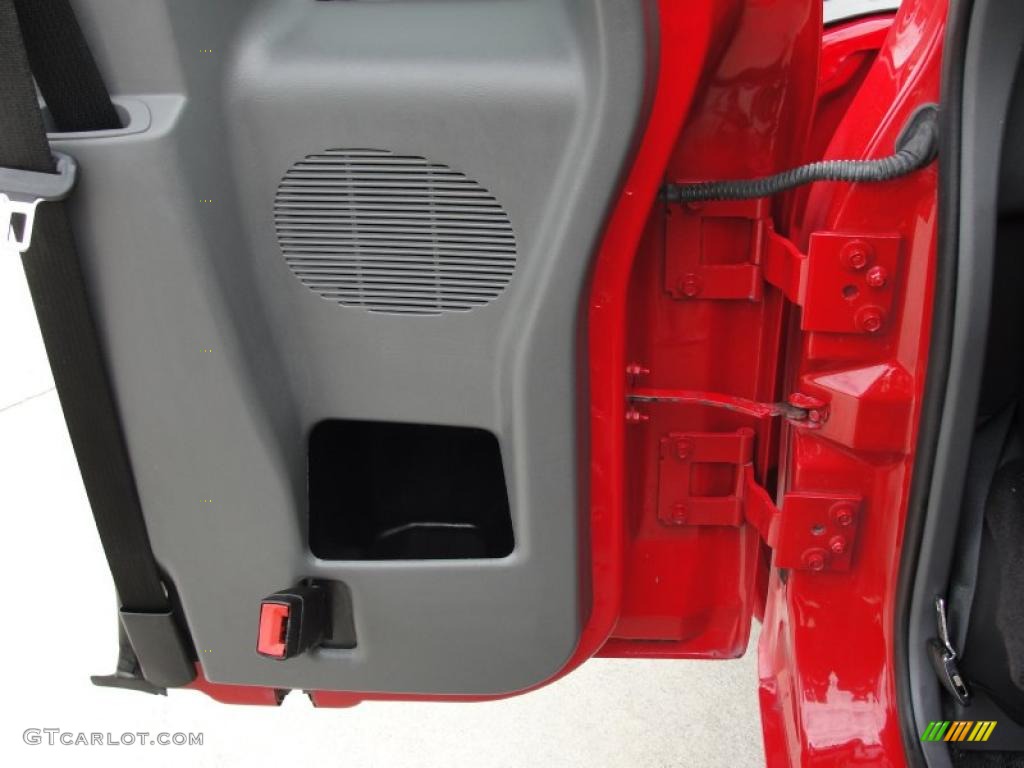 2005 Ford Ranger Edge SuperCab Medium Dark Flint Door Panel Photo #42131091
