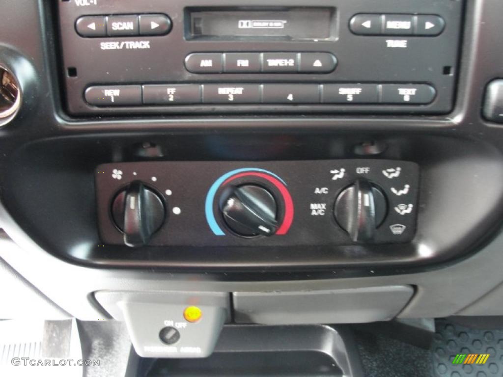 2005 Ford Ranger Edge SuperCab Controls Photo #42131191