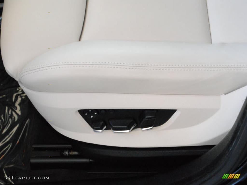 Ivory White/Black Nappa Leather Interior 2010 BMW 5 Series 550i Gran Turismo Photo #42132007