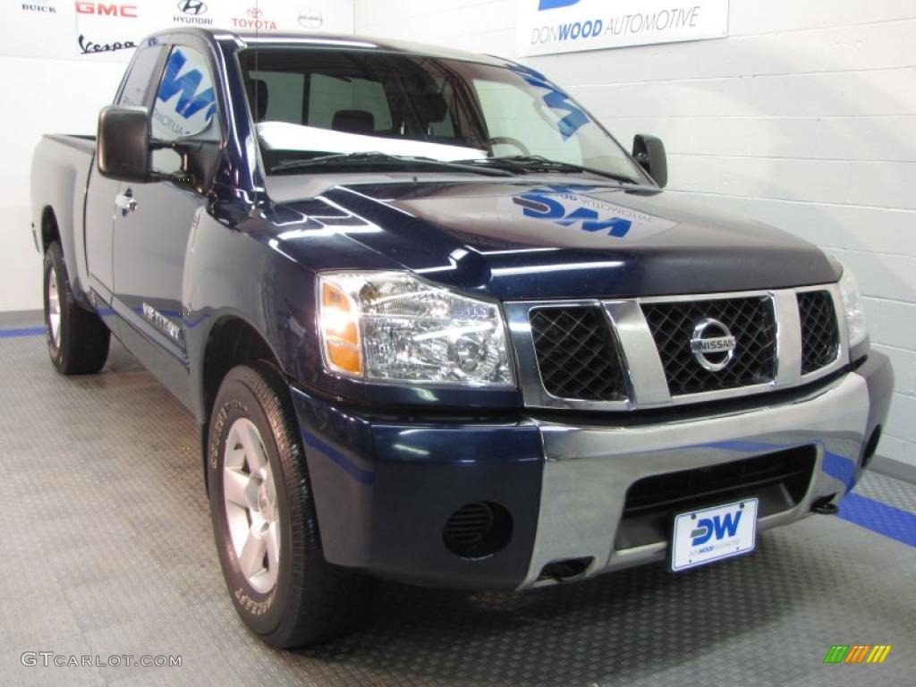 2006 Titan SE King Cab 4x4 - Majestic Blue / Graphite/Titanium photo #1