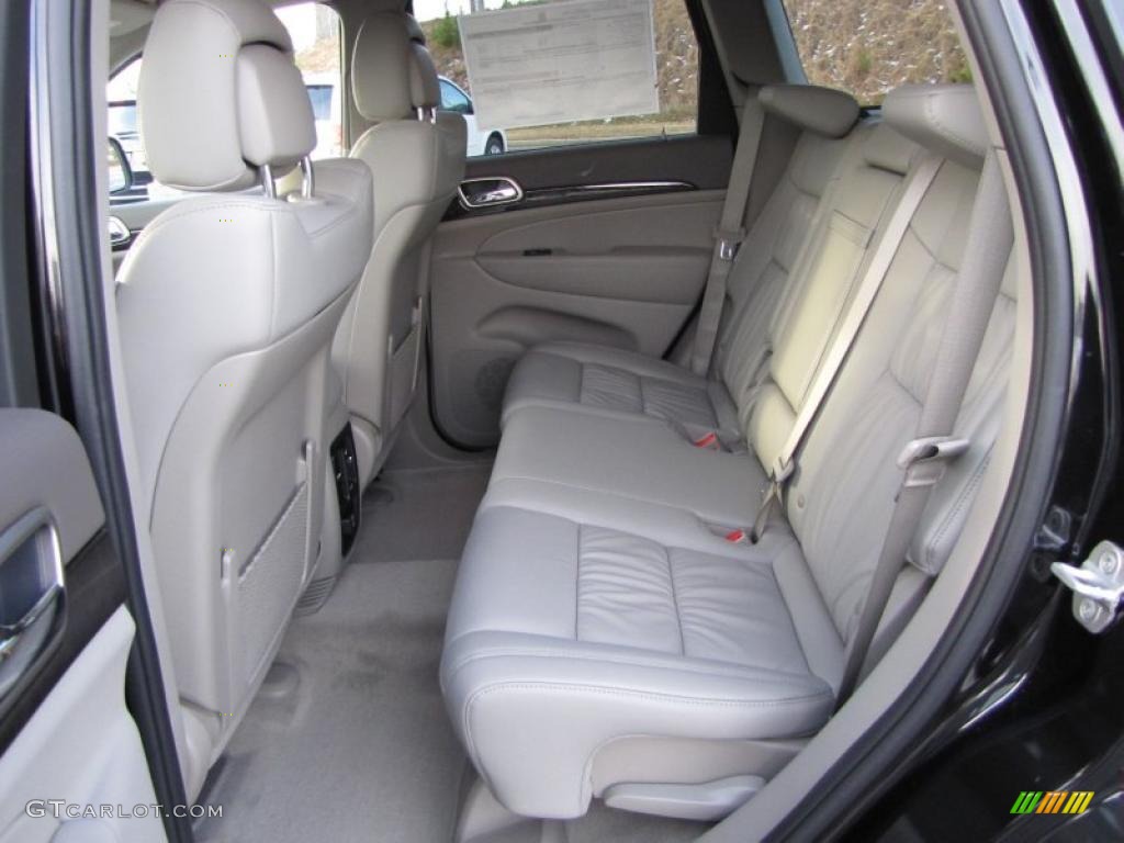 Dark Graystone/Medium Graystone Interior 2011 Jeep Grand Cherokee Laredo X Package Photo #42134563