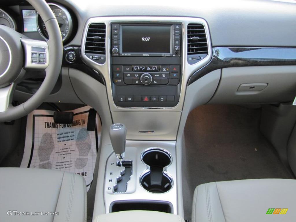 2011 Jeep Grand Cherokee Laredo X Package Dark Graystone/Medium Graystone Dashboard Photo #42134623