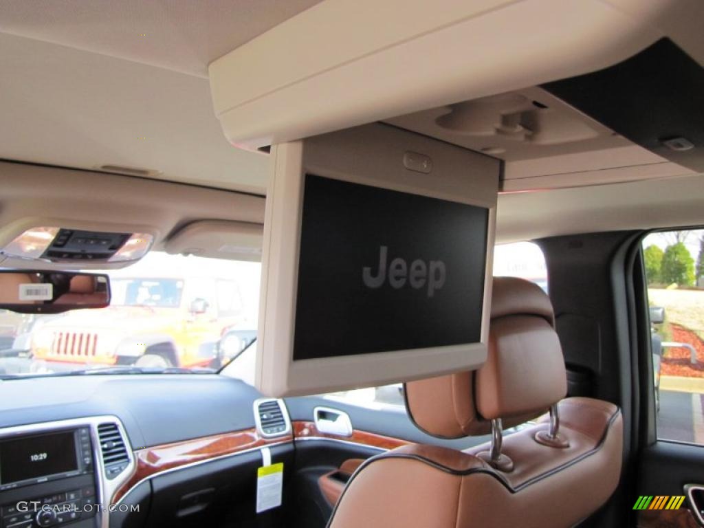 New Saddle/Black Interior 2011 Jeep Grand Cherokee Overland Photo #42135111