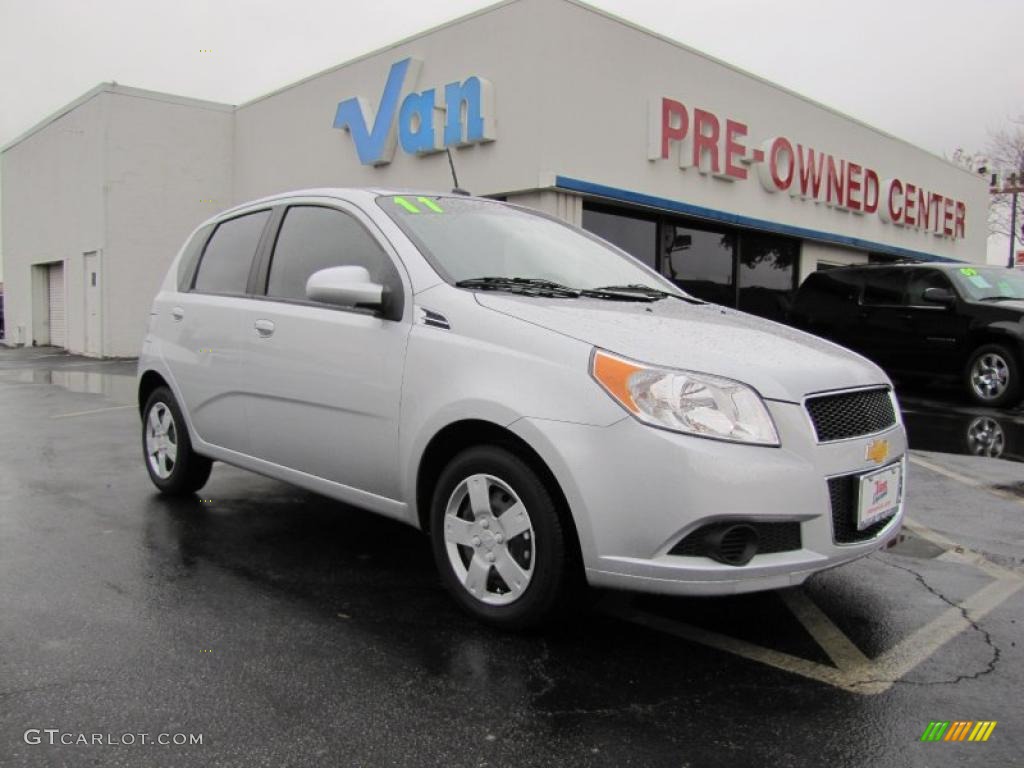 Ice Silver Metallic Chevrolet Aveo