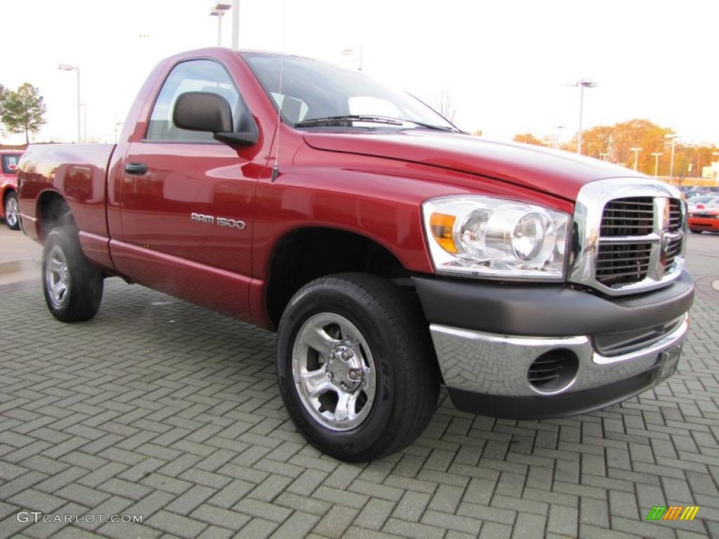 2007 Ram 1500 SLT Regular Cab 4x4 - Inferno Red Crystal Pearl / Medium Slate Gray photo #7