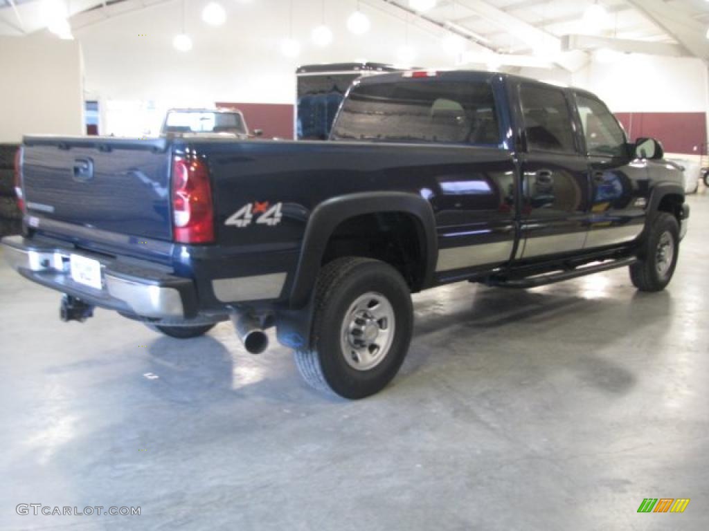 2005 Silverado 3500 LT Crew Cab 4x4 - Dark Blue Metallic / Medium Gray photo #17