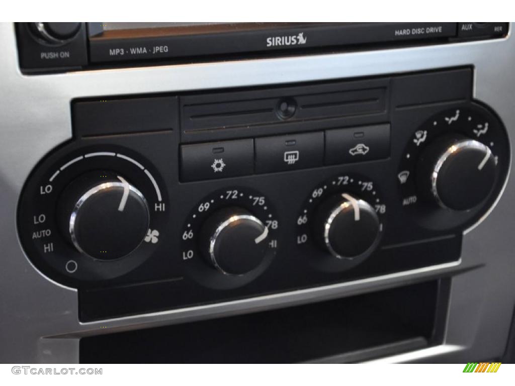 2009 Chrysler 300 Touring Gauges Photos