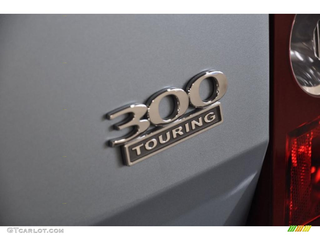 2009 Chrysler 300 Touring Marks and Logos Photo #42148644