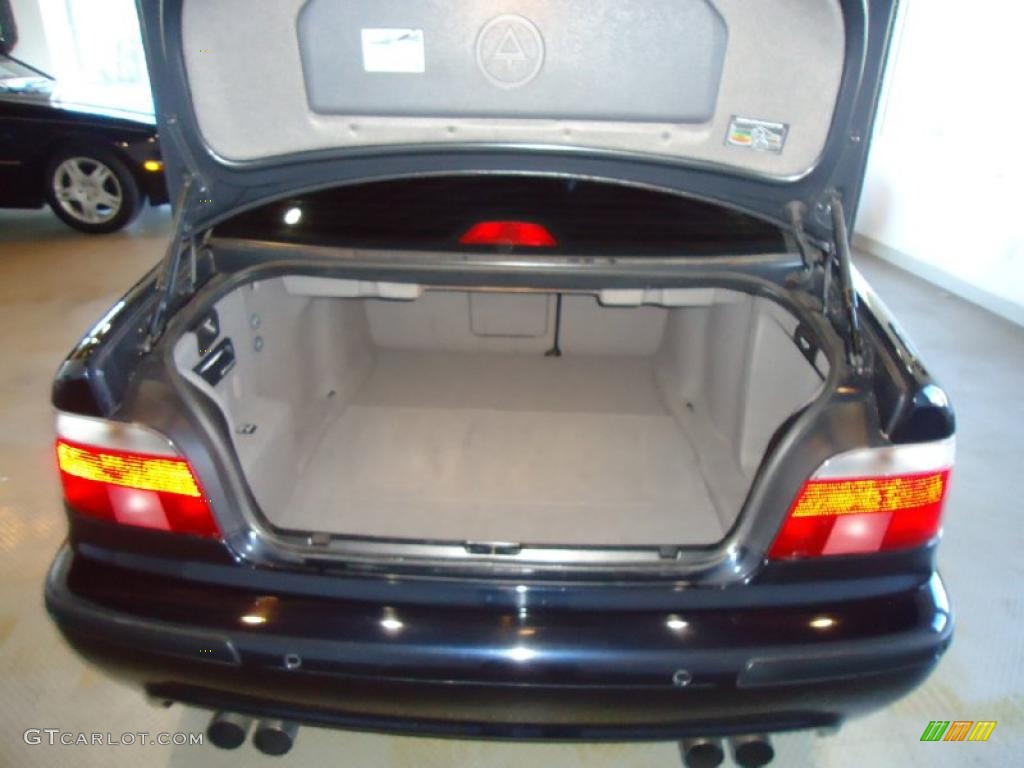 2000 BMW M5 Standard M5 Model Trunk Photo #42151948