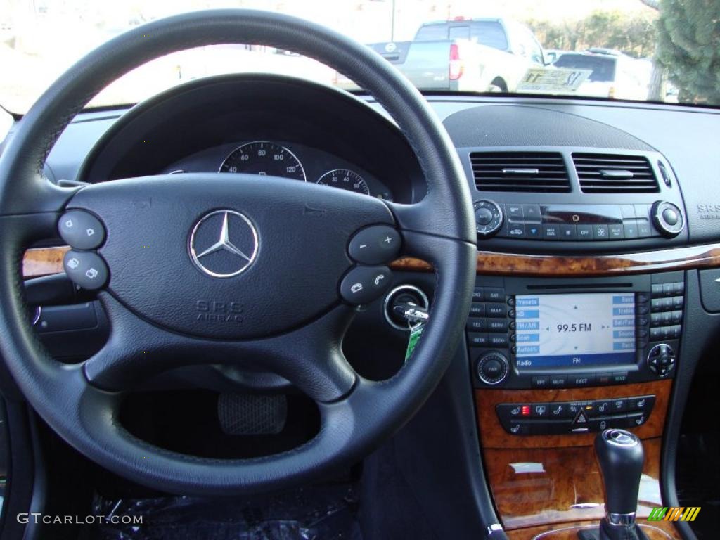 2008 Mercedes-Benz E 550 Sedan Black Steering Wheel Photo #42154340