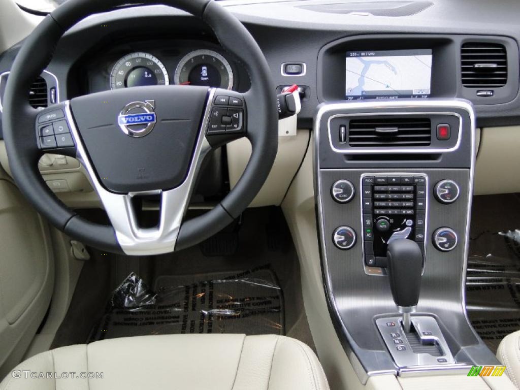 2011 Volvo S60 T6 AWD Soft Beige/Sandstone Dashboard Photo #42154740