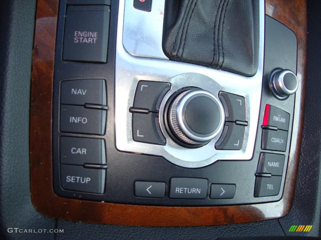 2008 Audi Q7 4.2 Premium quattro Controls Photo #42155144