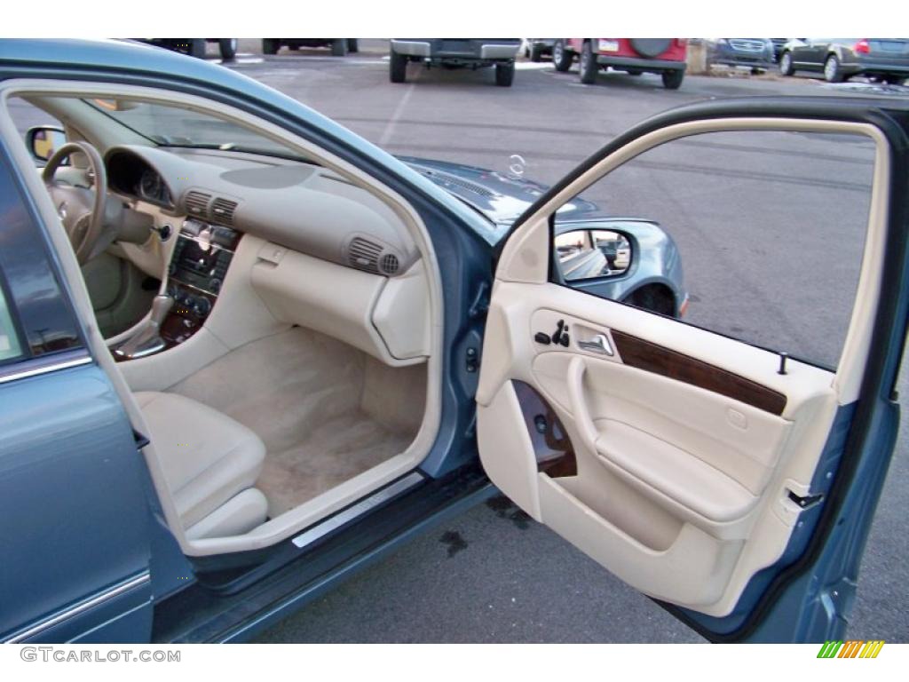 2006 Mercedes-Benz C 350 4Matic Luxury Door Panel Photos