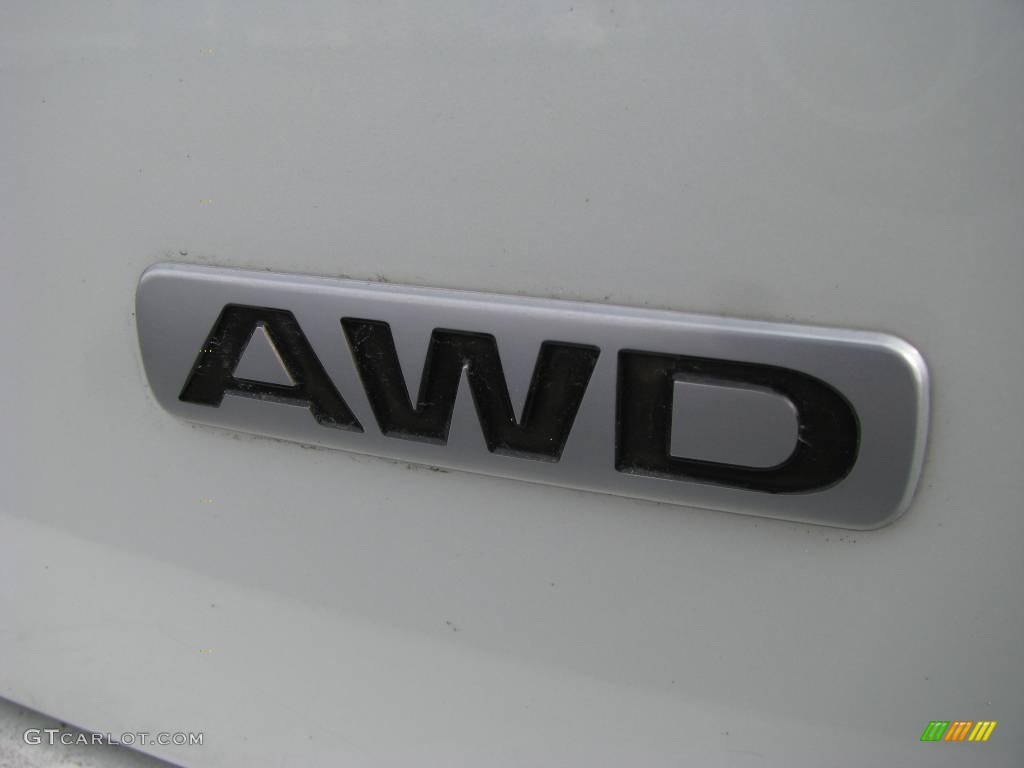 2008 SX4 Crossover AWD - White Water Pearl / Black photo #4