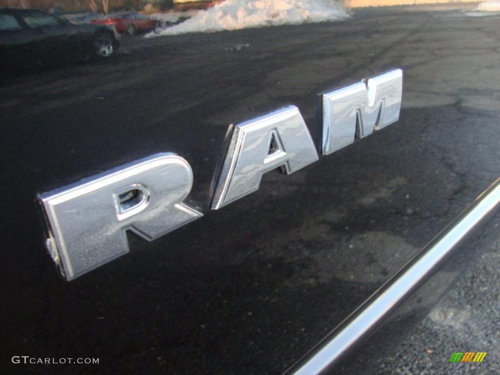 2008 Ram 1500 ST Quad Cab 4x4 - Brilliant Black Crystal Pearl / Medium Slate Gray photo #3
