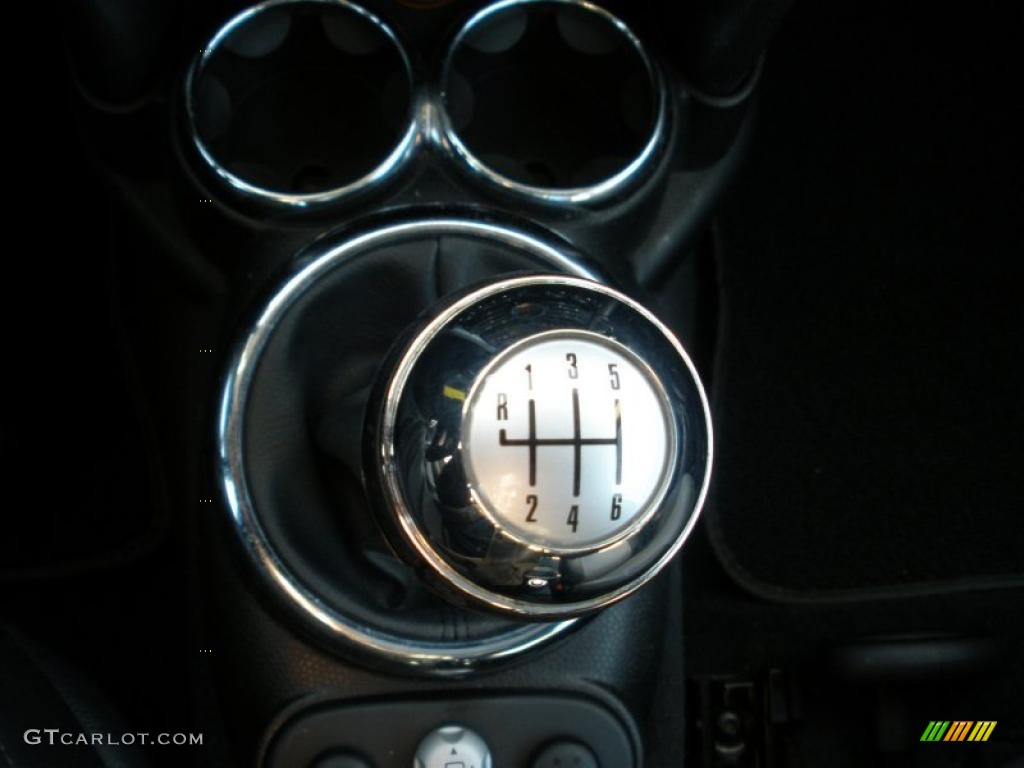 2006 Mini Cooper S Hardtop 6 Speed Manual Transmission Photo #42161548