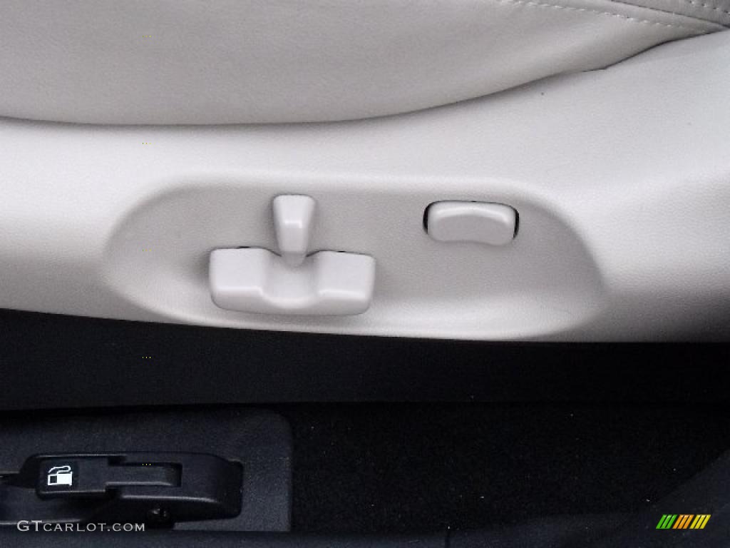 2010 Mazda CX-9 Touring AWD Controls Photo #42163312
