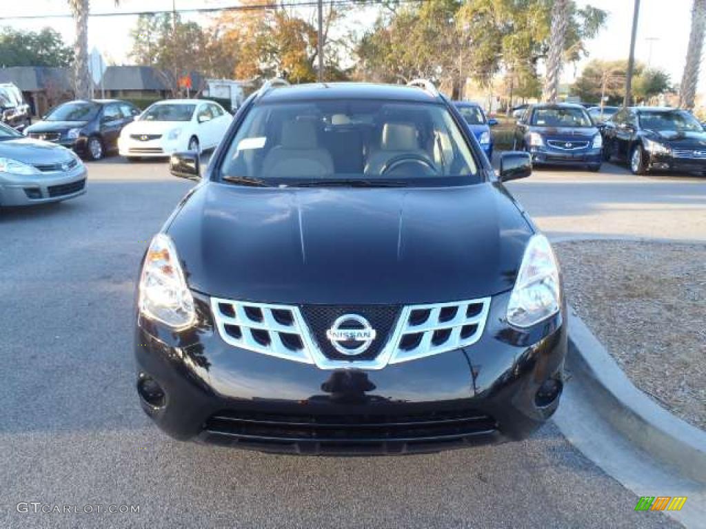 2011 Rogue SV - Wicked Black / Gray photo #2