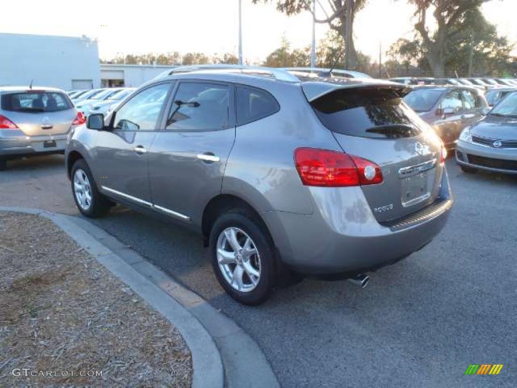 2011 Rogue SV - Gotham Gray Metallic / Gray photo #3