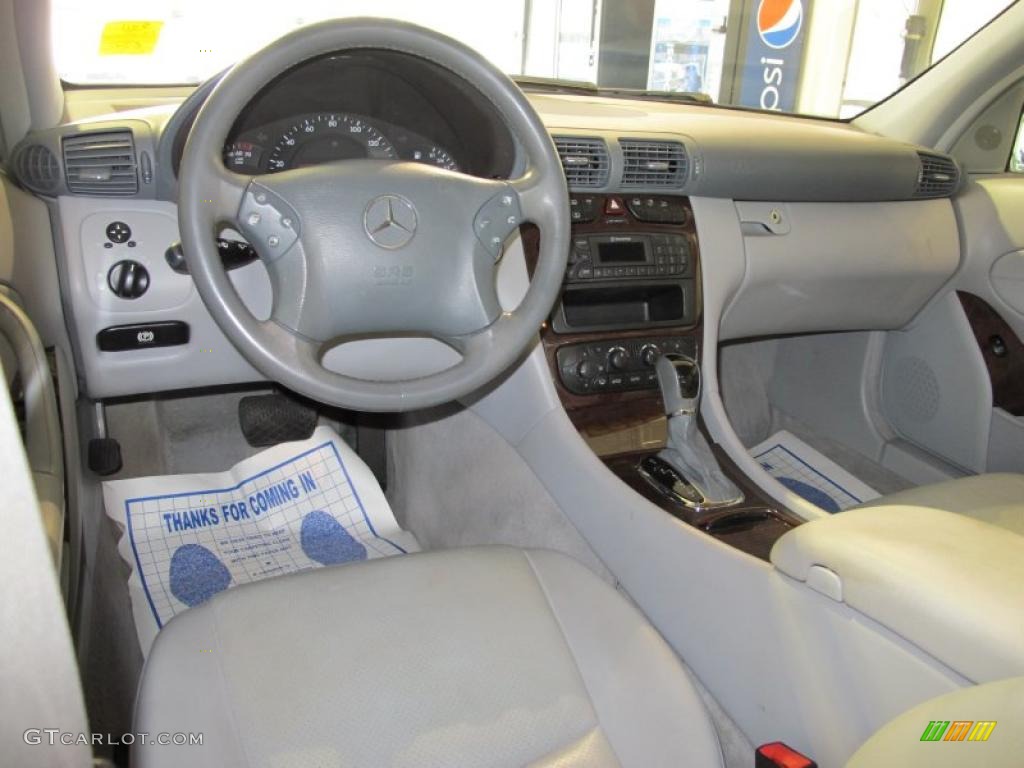 2004 Mercedes-Benz C 240 Sedan Ash Grey Dashboard Photo #42170144