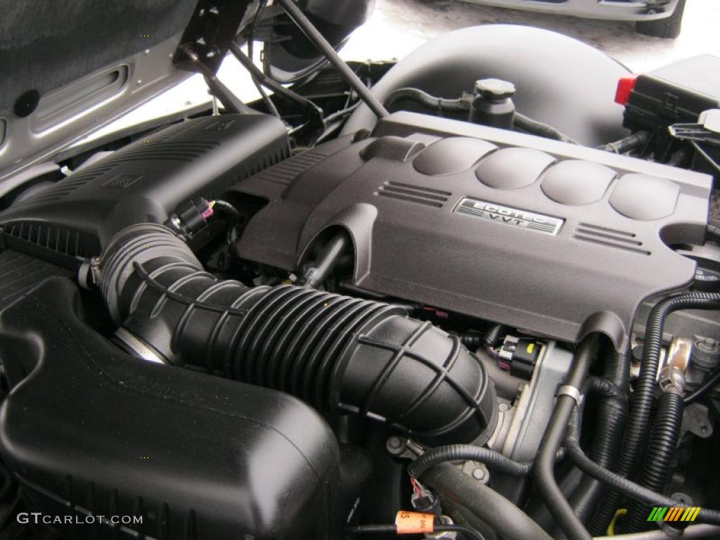 2006 Pontiac Solstice Roadster 2.4 Liter DOHC 16-Valve VVT Ecotec 4 Cylinder Engine Photo #42174636