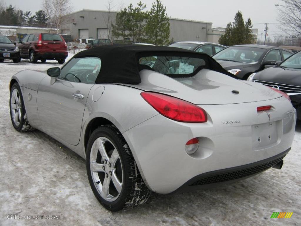 2006 Solstice Roadster - Cool Silver / Ebony photo #16