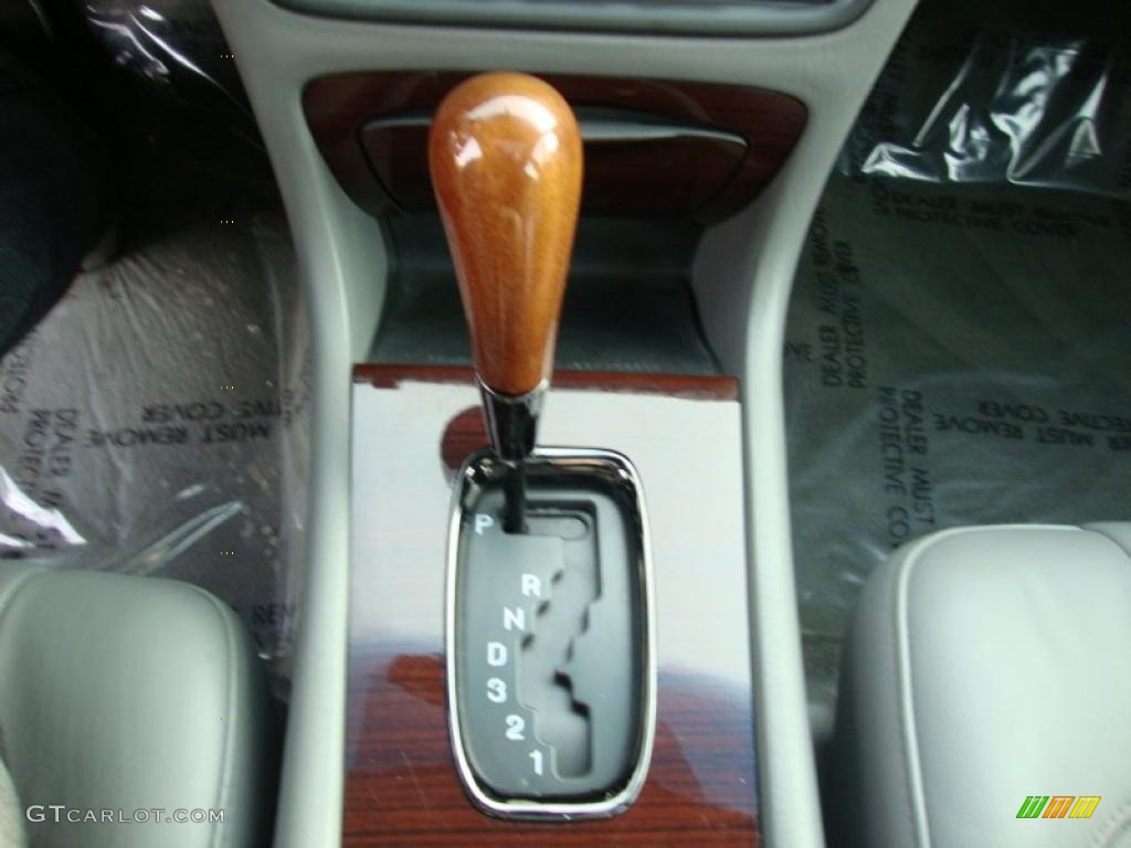 2004 Cadillac DeVille DTS 4 Speed Automatic Transmission Photo #42174780