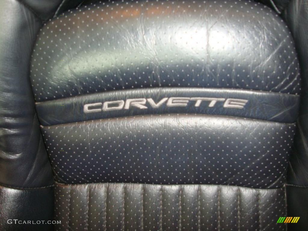 2004 Corvette Coupe - Torch Red / Black photo #27