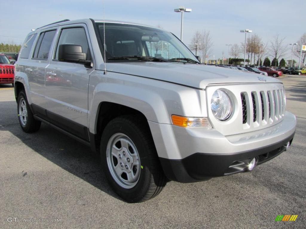 Bright Silver Metallic 2011 Jeep Patriot Sport Exterior Photo #42178464