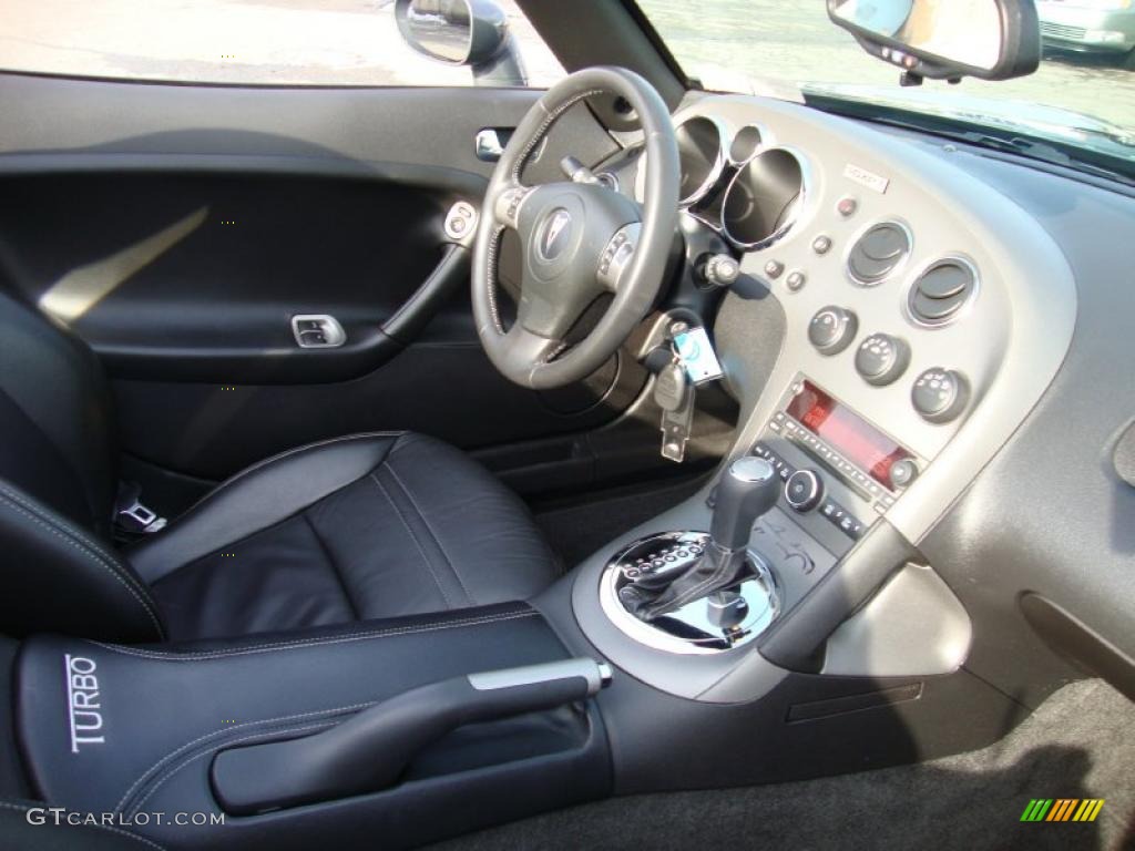 2008 Pontiac Solstice GXP Roadster Ebony Dashboard Photo #42179760