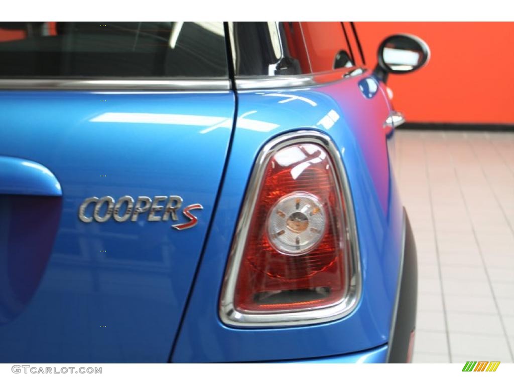 2007 Cooper S Hardtop - Laser Blue Metallic / Punch Carbon Black photo #14