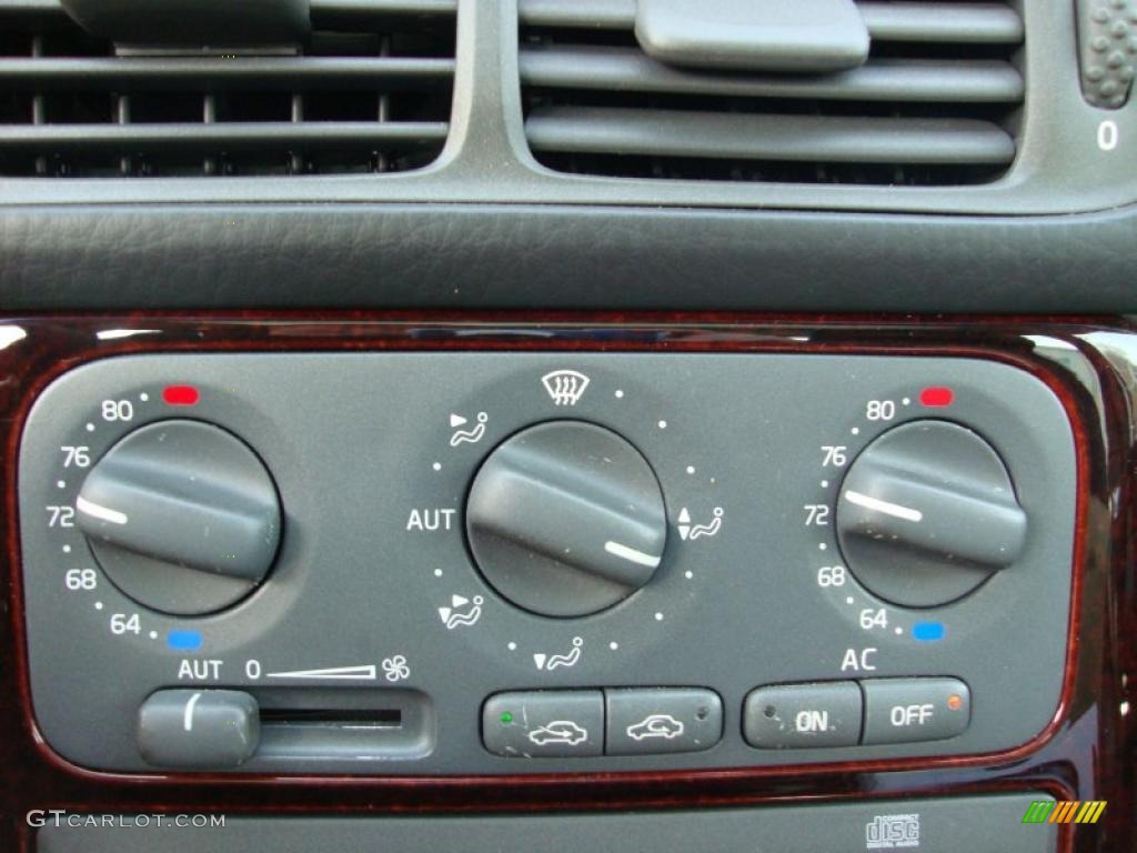 2000 Volvo S70 GLT SE Controls Photo #42182376