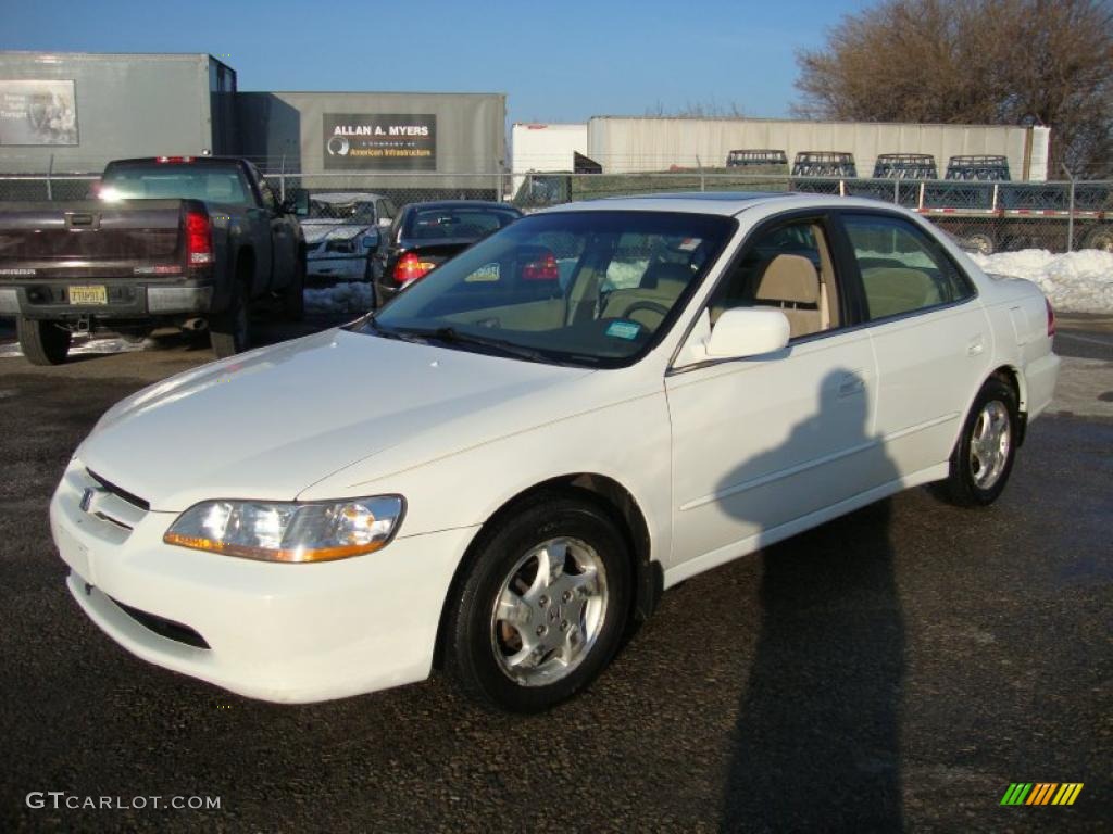 1999 Accord EX Sedan - Taffeta White / Ivory photo #2