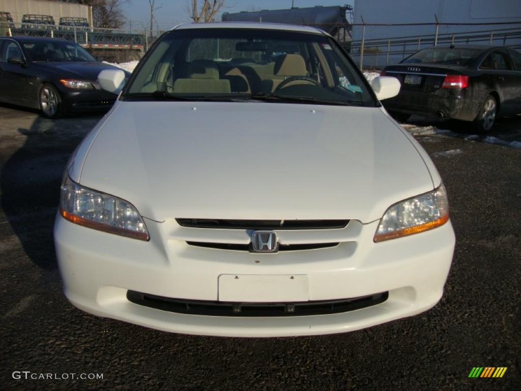 1999 Accord EX Sedan - Taffeta White / Ivory photo #3