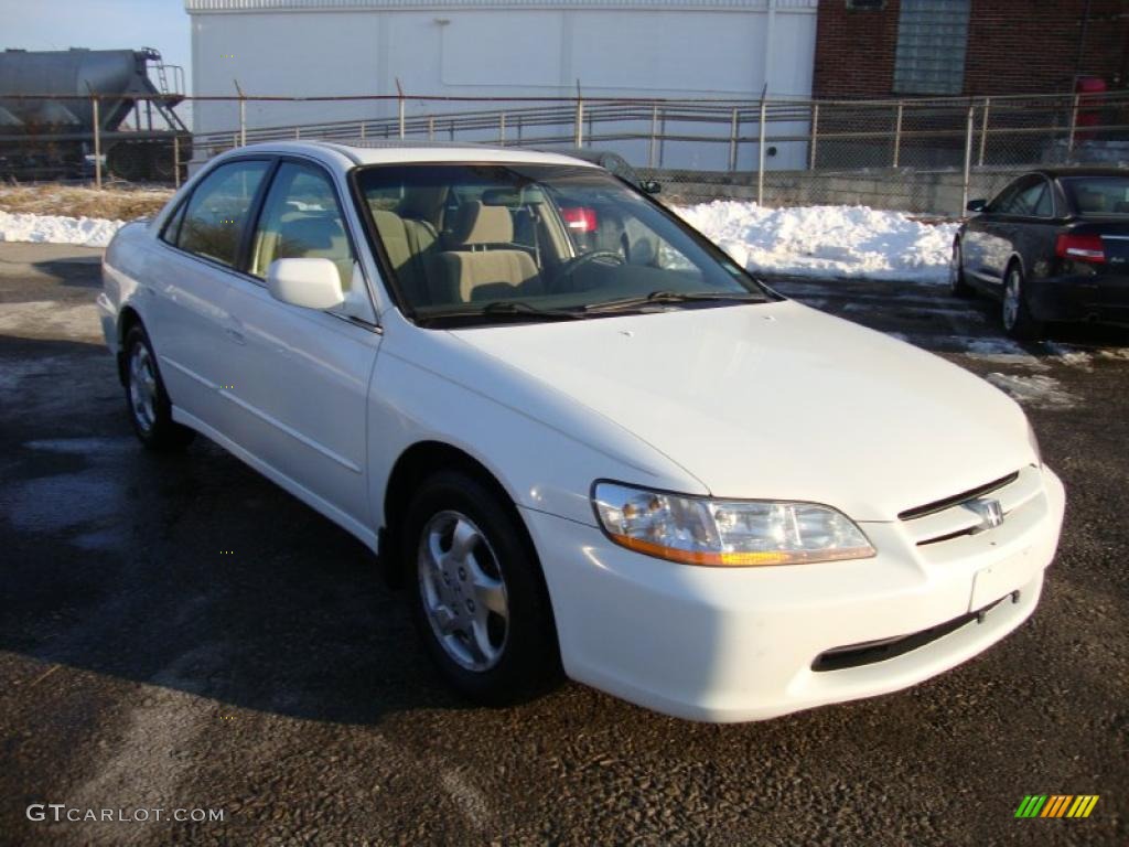 1999 Accord EX Sedan - Taffeta White / Ivory photo #4