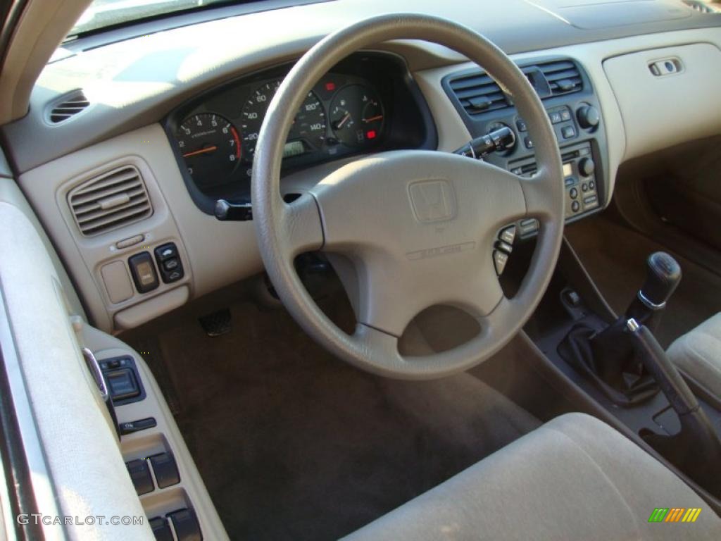 1999 Accord EX Sedan - Taffeta White / Ivory photo #12