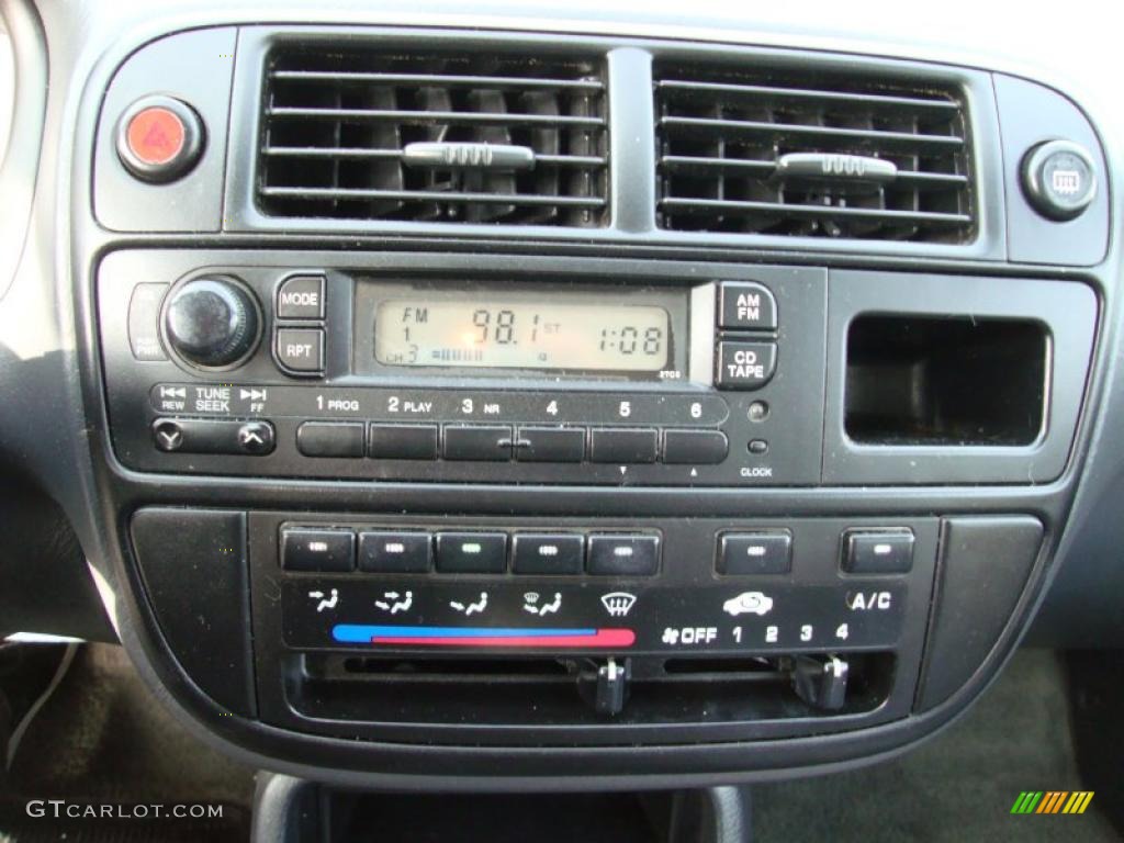 1997 Honda Civic HX Coupe Controls Photo #42185550