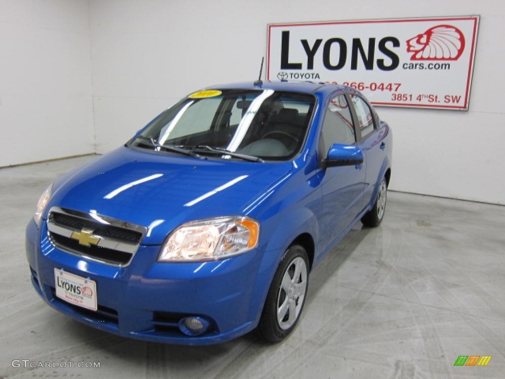 2010 Aveo LT Sedan - Bright Blue / Charcoal photo #22