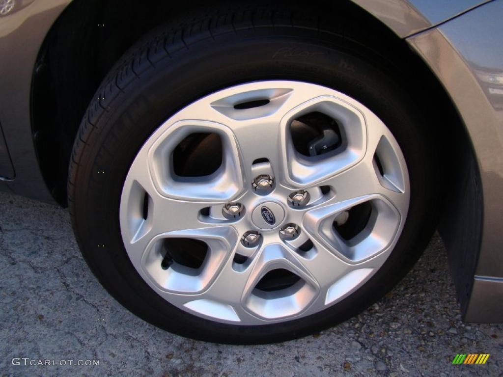 2010 Fusion SE V6 - Sterling Grey Metallic / Charcoal Black photo #30