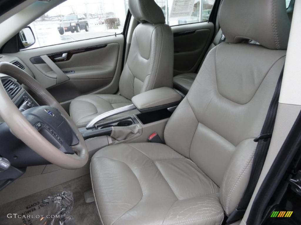 Taupe Interior 2003 Volvo XC70 AWD Photo #42193239