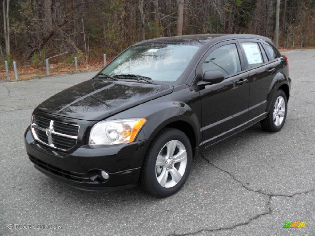 2011 Caliber Mainstreet - Brilliant Black Crystal Pearl / Dark Slate Gray photo #1