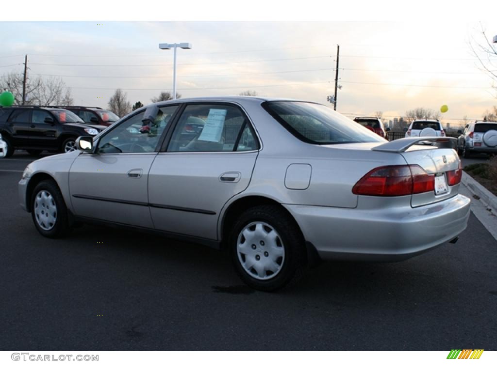 1999 Accord LX Sedan - Satin Silver Metallic / Charcoal photo #4
