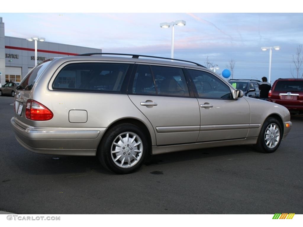 Desert Silver Metallic 2000 Mercedes-Benz E 320 Wagon Exterior Photo #42196419