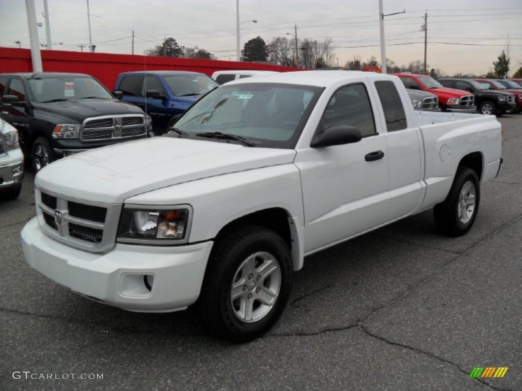 2011 Dakota Big Horn Extended Cab - Bright White / Dark Khaki/Medium Khaki photo #1